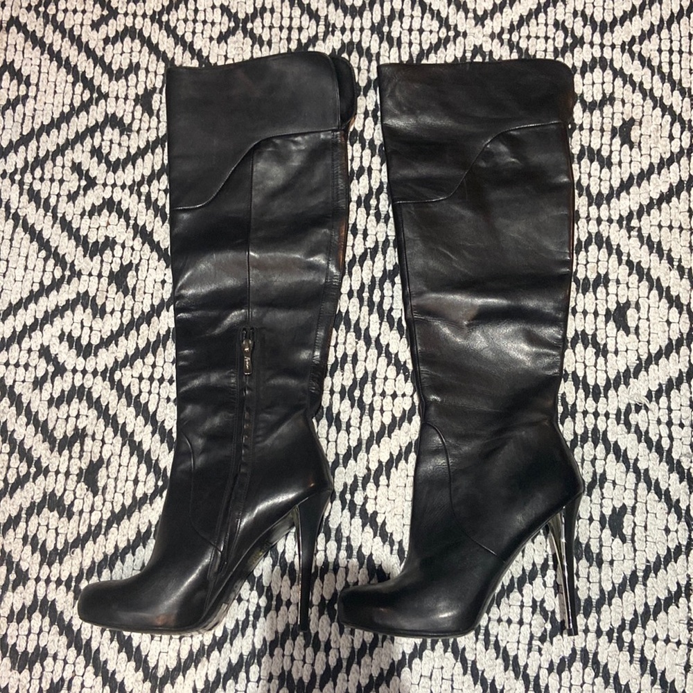 Marciano knee high leather boots in size 7.5